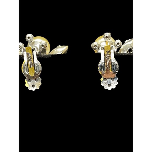 Vtg. Judy Lee Statement Rhinestone AB Crystal Faux Pearl Clip Earrings Signed - Picture 5 of 6
